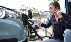 Schade bij opladen elektrische auto aan laadpaal