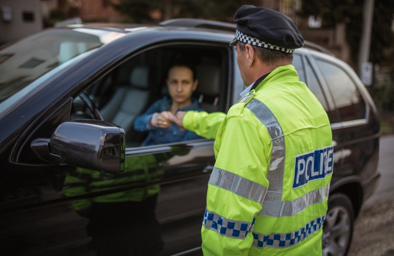Hebben verkeersboetes een impact op je autoverzekering?